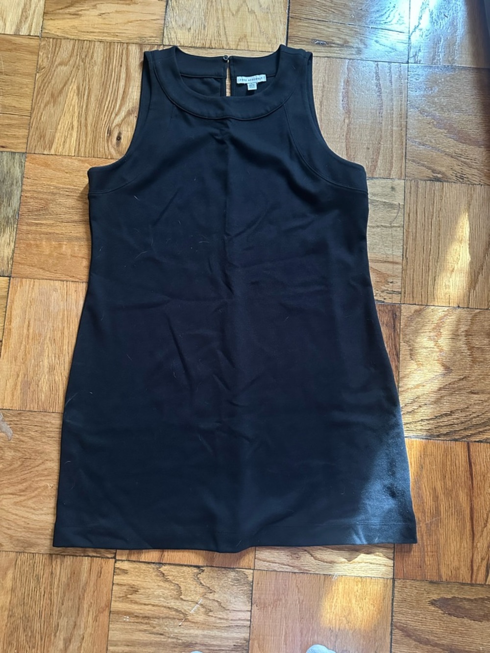 Black Sleeveless Shift Dress - free assembly